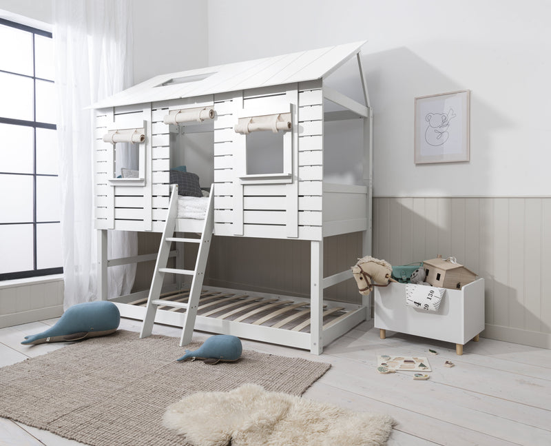 Christopher Treehouse Midsleeper Bed with Sleepover Underbed & Hans Window in Classic White