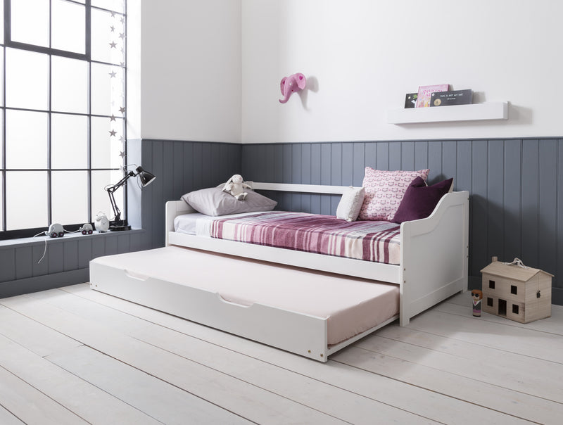 Hove Day Bed with Pullout Trundle in Classic White