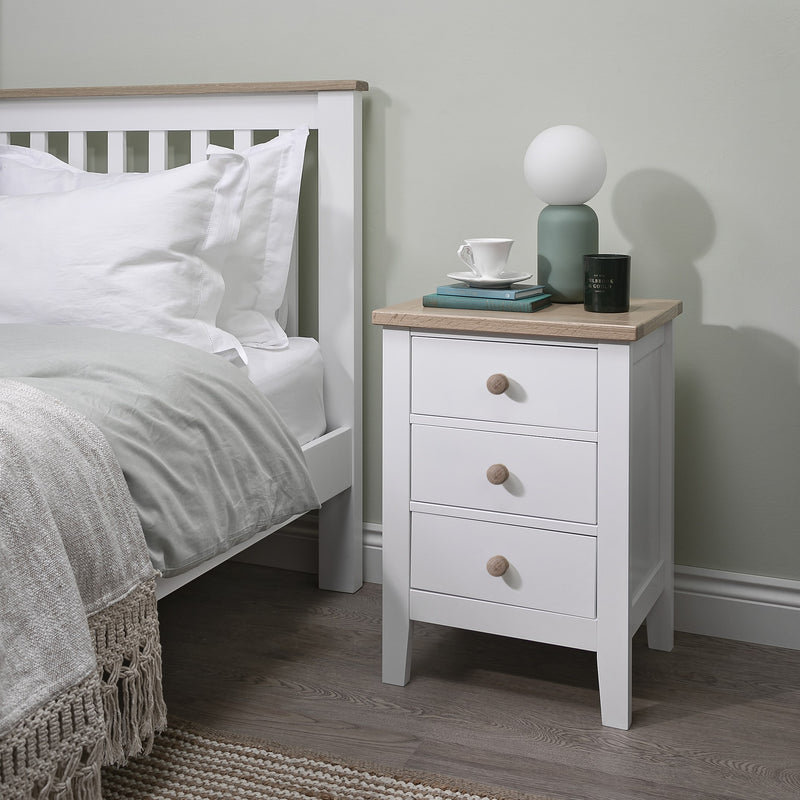 Jäkkvik 3 Drawer Bedside Chest in Classic White & Oak