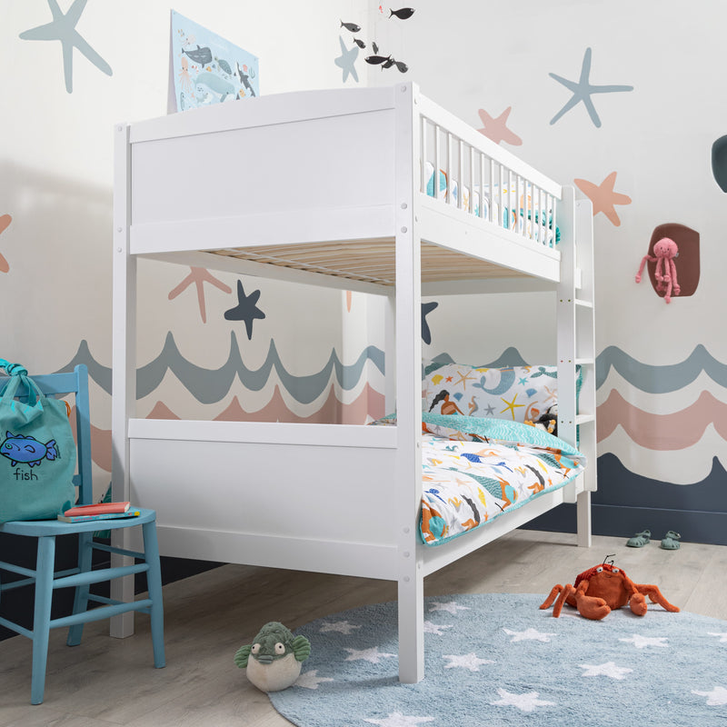Lottie Bunk Bed Cabin Bed with Straight Ladder & Pullout Trundle in Classic White