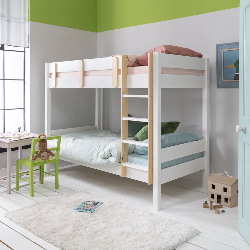 Una Bunk Bed with Spacesaver Pull Out Trundle in Classic White & Natural Pine