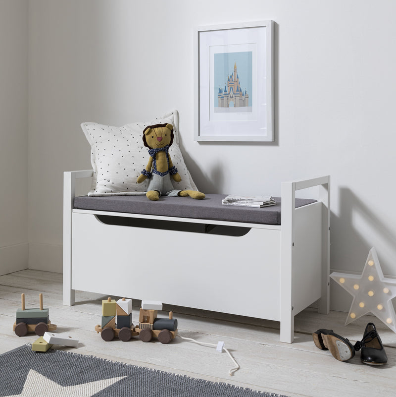 Osman Toy Box with Cushion in Classic White