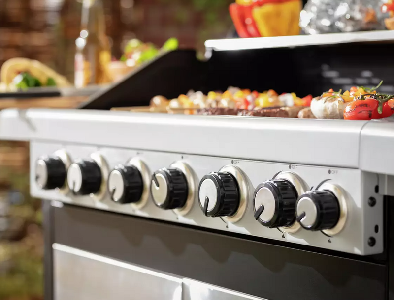 Deluxe 6 Burner Gas BBQ 19539785 (OpenBox- See T's & C's for details)