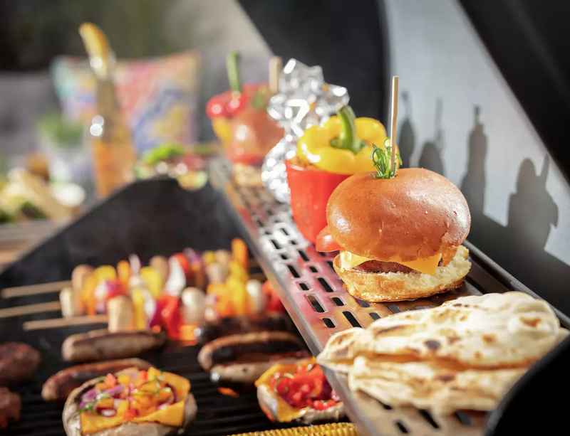 Deluxe 6 Burner Gas BBQ 19539785 (OpenBox- See T's & C's for details)