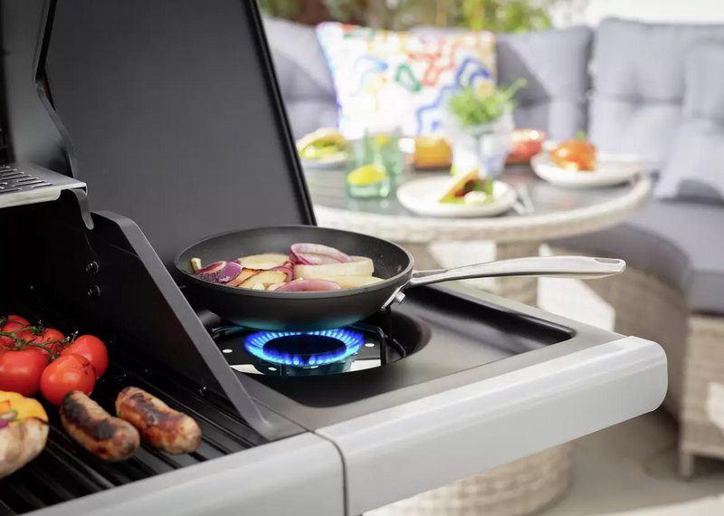 Deluxe 6 Burner Gas BBQ 19539785 (OpenBox- See T's & C's for details)