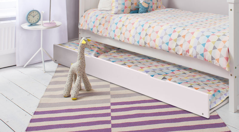 Pull out Trundle Spacesaver Bed in Classic White