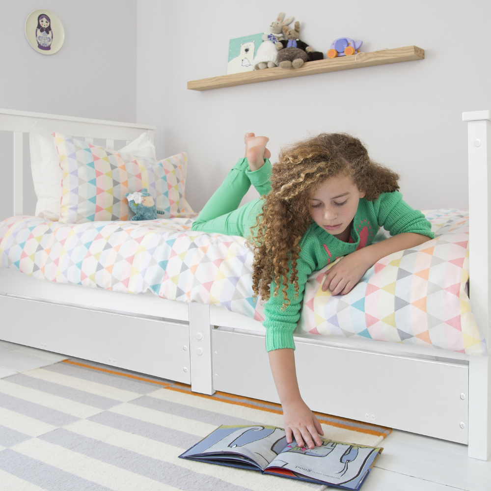 Books at Bedtime – Why Reading in Bed Matters (World Book Day Edition)