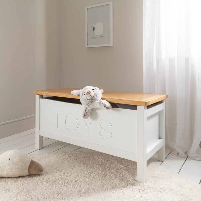 Leines Toy Box Storage Chest in Classic White & Oak