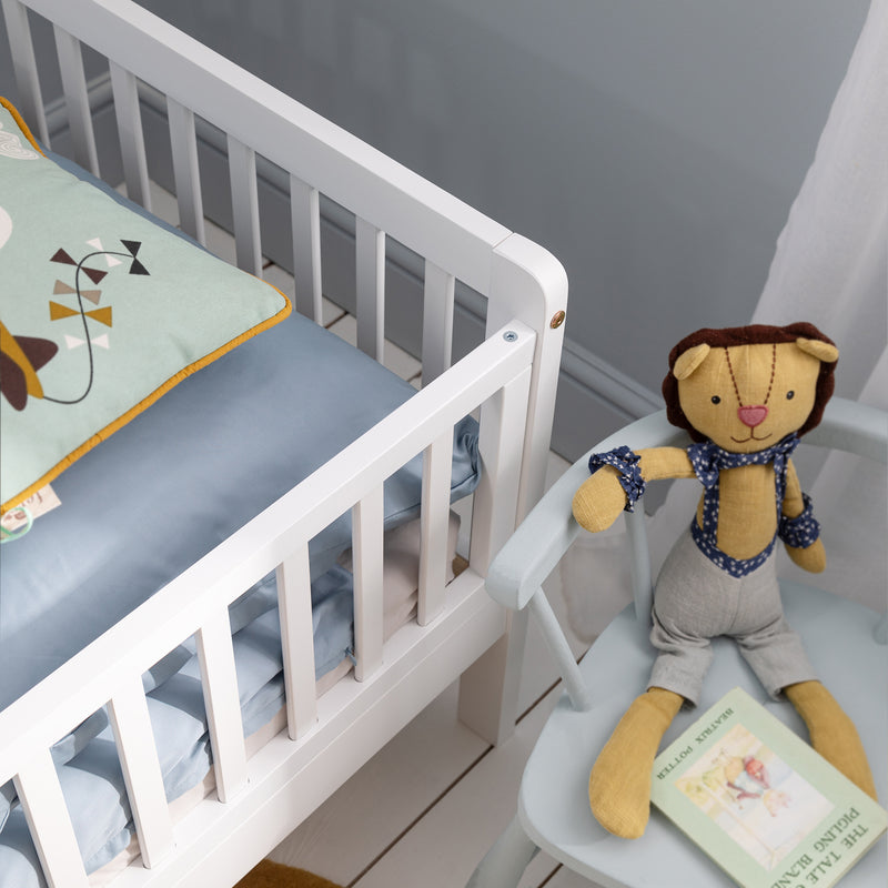 Leonora Toddler Bed with Pull-Out Trundle in White