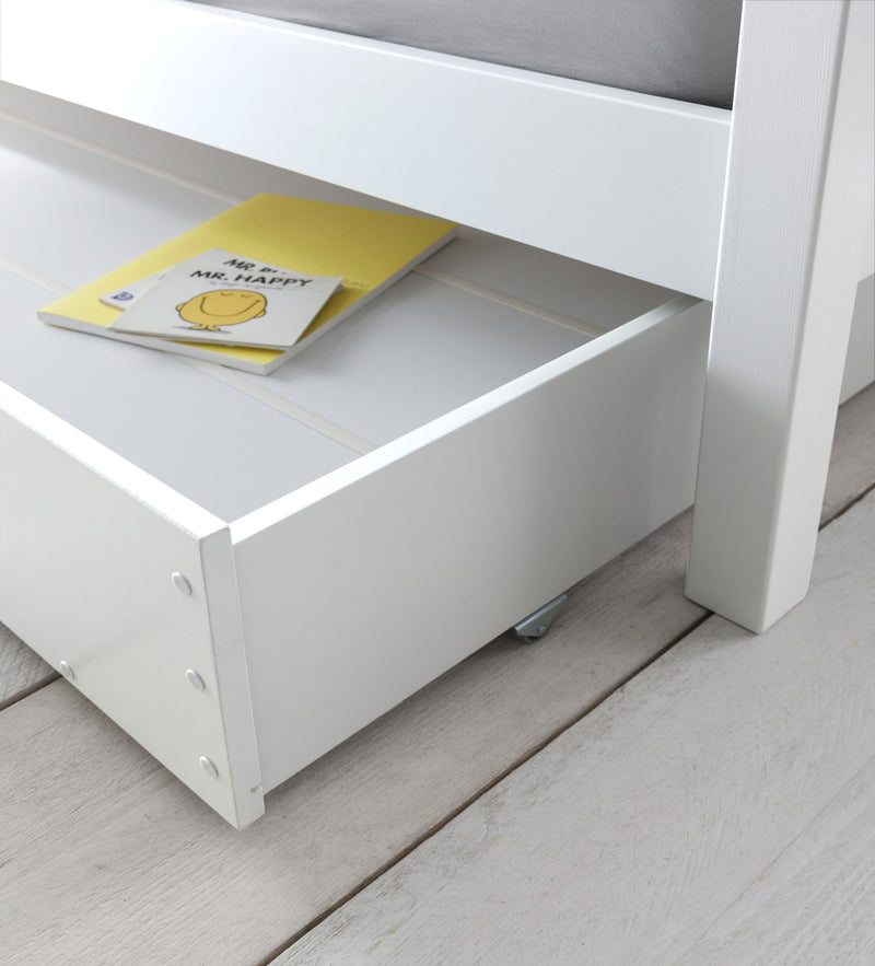 Hampshire Single Bed Frame with Olaf Pull Out Trundle in White