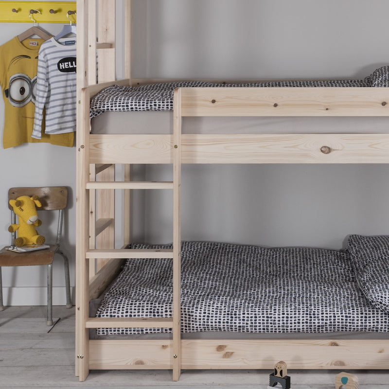 Henrik Triple Bed Bunk Triple Sleeper in Natural Pine