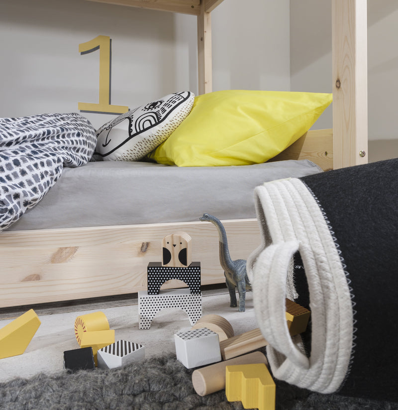 Henrik Triple Bed Bunk Triple Sleeper in Natural Pine