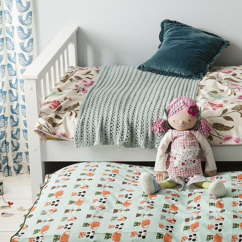 Loki Day Bed with Pullout Drawers and Trundle Underbed in Classic White