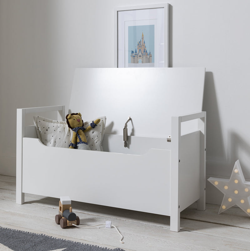 Osman Toy Box with Cushion in Classic White