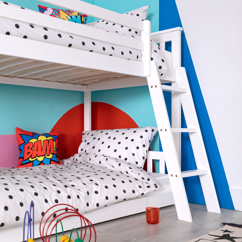 Harri Bunk Bed Low with Pirate Hideaway Package in Classic White