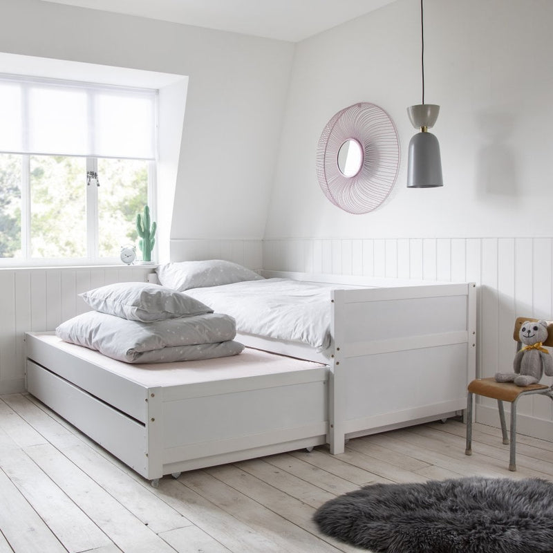 Ivan Day Bed Triple Sleeper with Built in Trundles in Classic White
