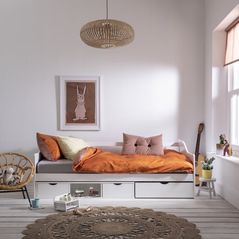 Hove Day Bed with Oda Drawers in White