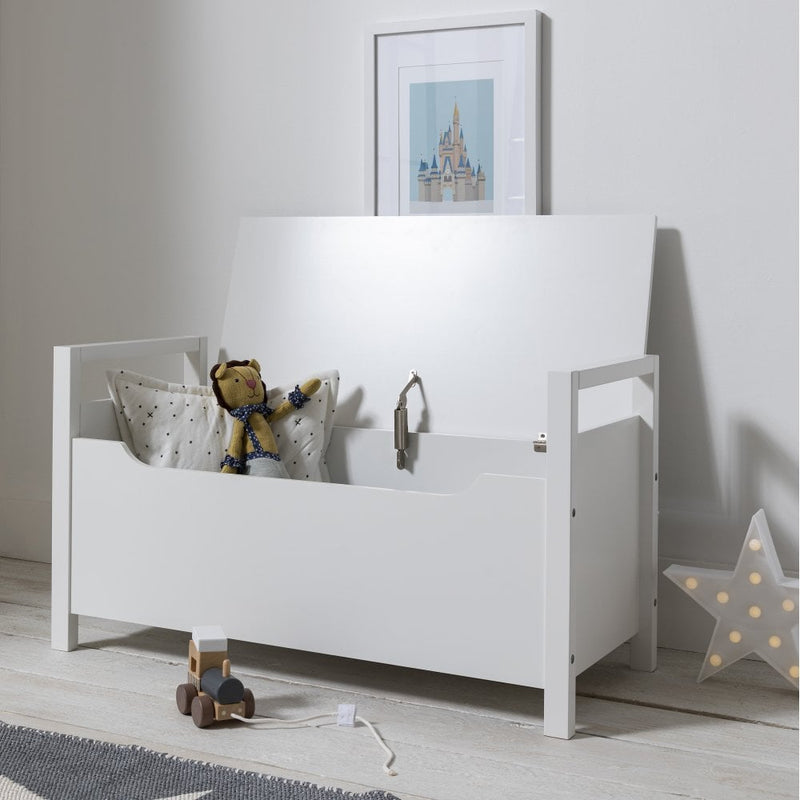 Osman Toy Box with Cushion in Classic White
