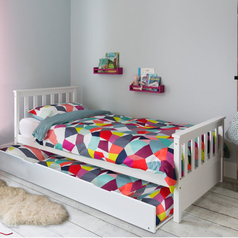 Pull out Trundle Spacesaver Bed in Classic White